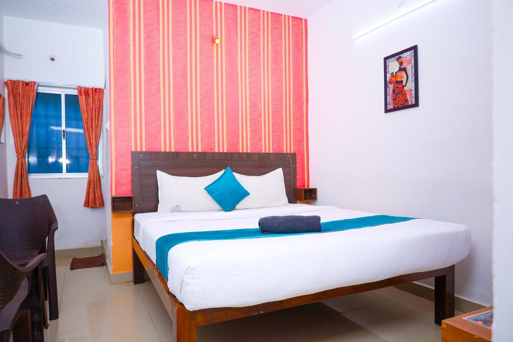 The Club House Hotel Pondicherry Exterior foto