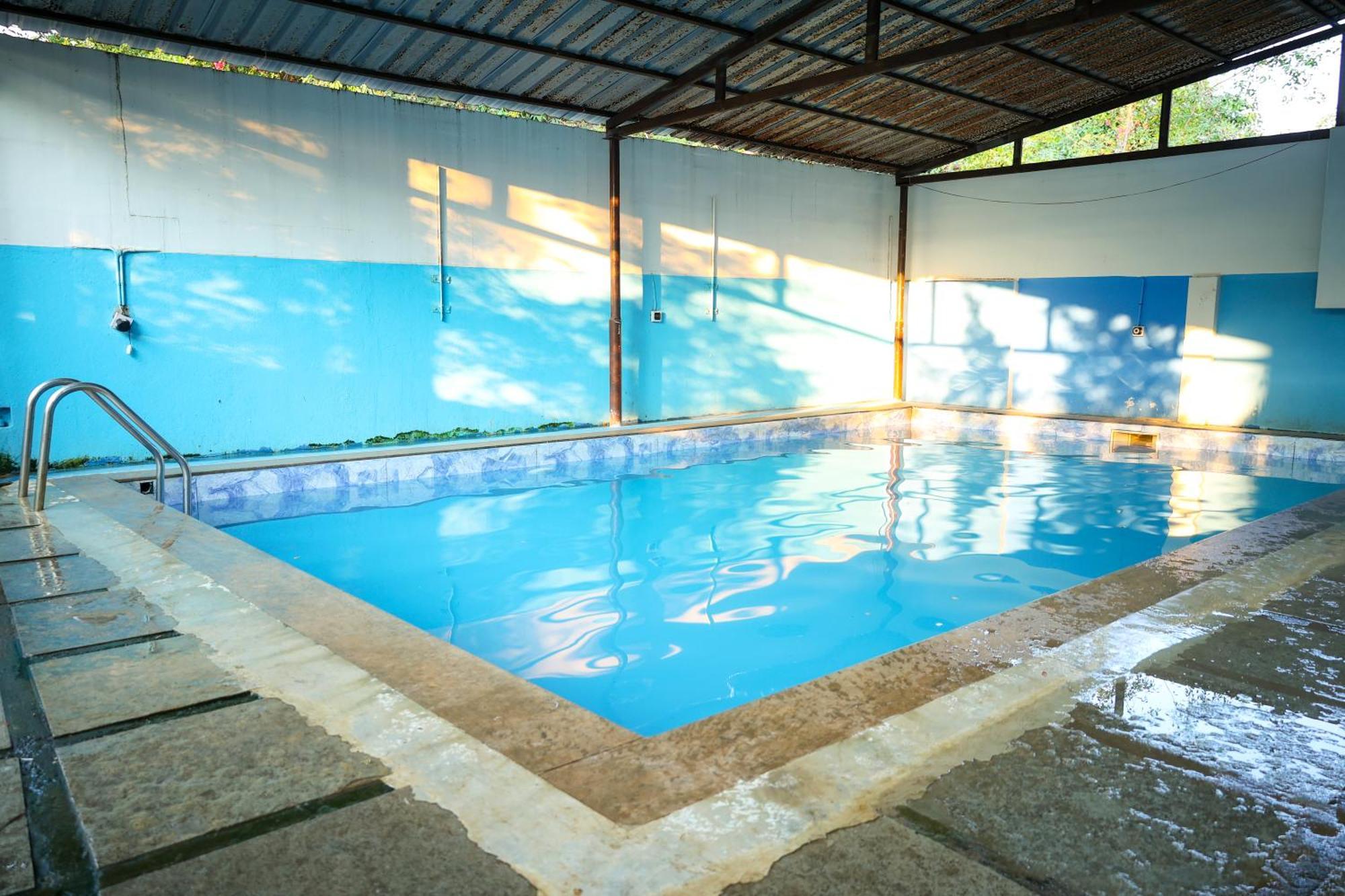 The Club House Hotel Pondicherry Exterior foto